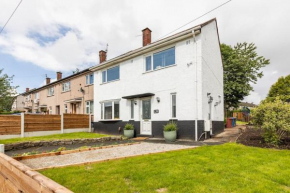 Entire Charming 5-Bed House in Darwen Blackburn BB1 Free Parking Roadside